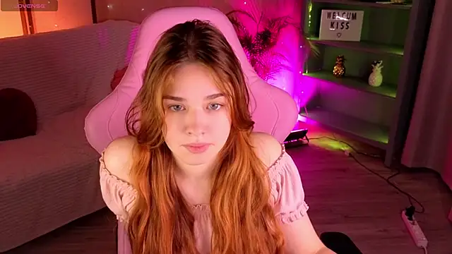 TiffanyVex online show from 04/22/26, 03:35