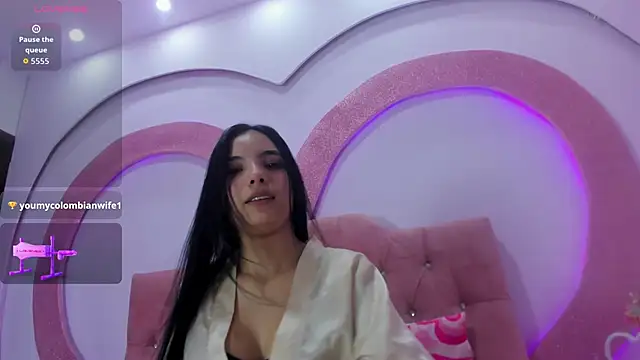 hilaryth  online show from 03/04/26, 11:00