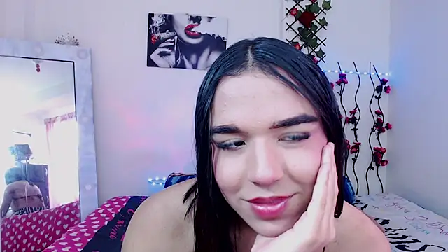 Candyy doll   online show from 04/15/26, 07:58