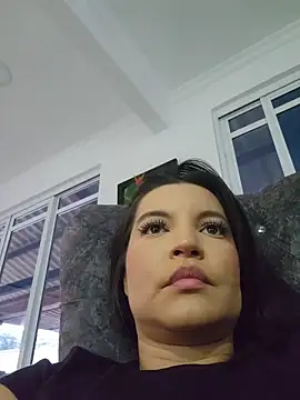 Pretty Julieta online show from 03/12/26, 10:38