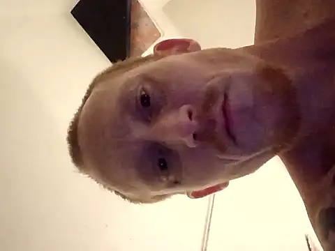 Lovemcurvy69 online show from 04/05/26, 05:48