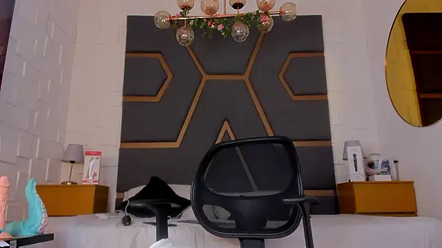 juana valkiria online show from 03/26/26, 03:23