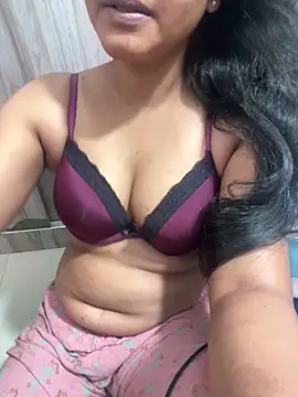 Snapshot of munni-munni6767 chatting on 05/08/26, 09:42 munni-munni6767 online show from 05/08/26, 09:42