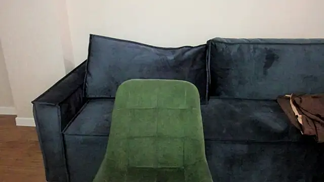 Snapshot of Lina-XD chatting on 06/15/26, 06:59 Lina-XD online show from 06/15/26, 06:59