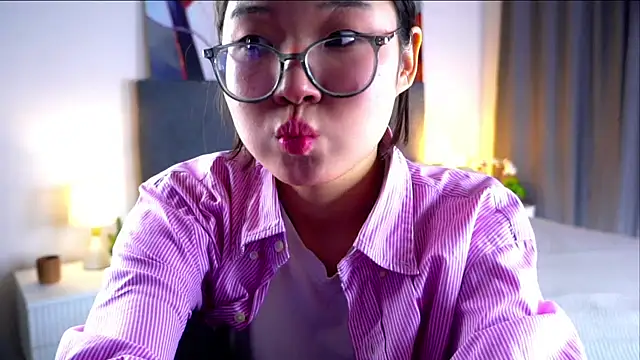 NelleMihalko online show from 04/09/26, 11:15