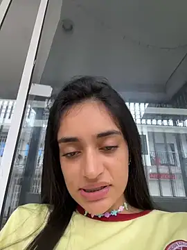 Snapshot of leilani_X chatting on 06/01/26, 01:35 leilani X online show from 06/01/26, 01:35