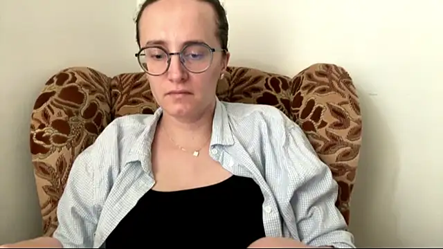 Snapshot of SofiaTease chatting on 06/11/26, 01:20 SofiaTease online show from 06/11/26, 01:20