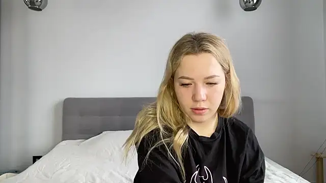 alyrasun online show from 04/16/26, 06:25