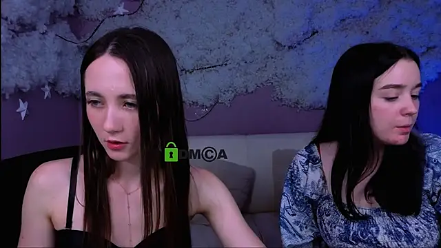 Snapshot of bella_dorn chatting on 05/10/26, 01:33 bella dorn online show from 05/10/26, 01:33