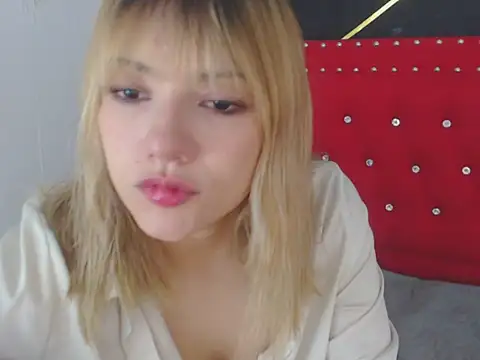 danielawidx online show from 03/27/26, 11:04