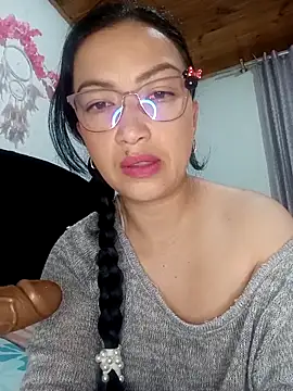  camila28 online show from 03/09/26, 09:46