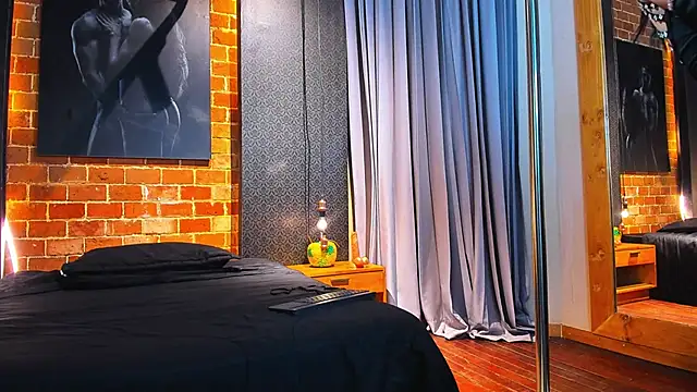 Sienna Dark online show from 03/16/26, 11:25