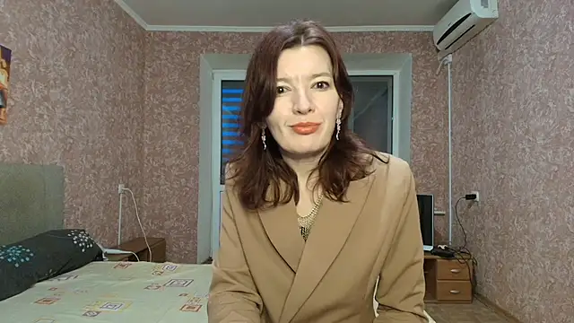 Bonnie Naughtyy online show from 04/19/26, 05:12