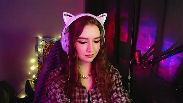 Celia Sensual  online show from 04/19/26, 07:05