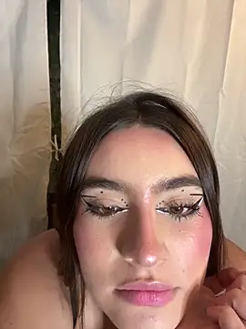 Issa pinkk online show from 03/17/26, 01:21