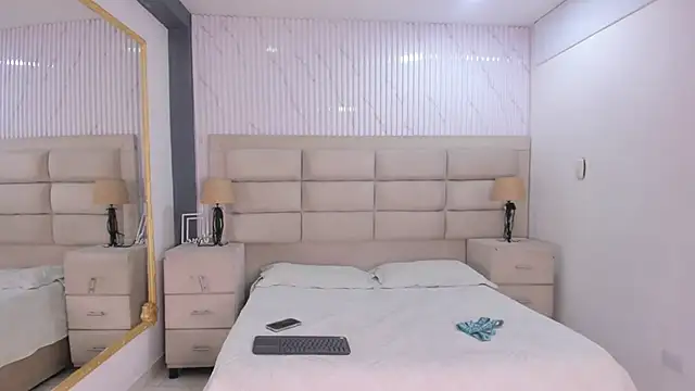 TylerCross  online show from 04/28/26, 08:14