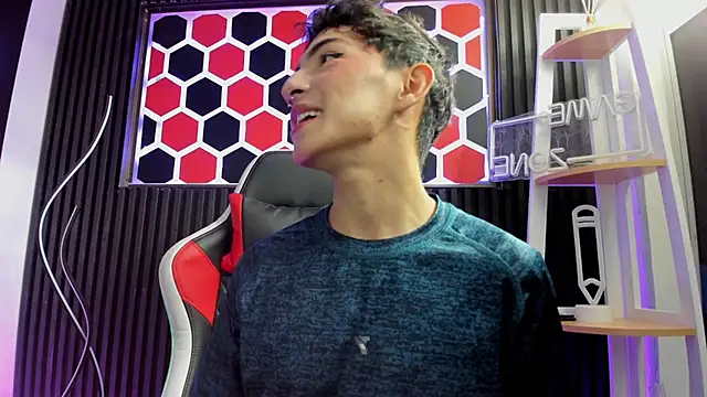 Cristopher Wild online show from 03/31/26, 08:31