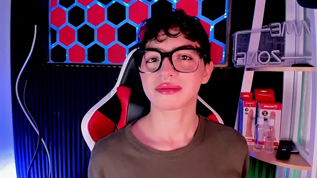 Cristopher Wild online show from 04/29/26, 05:52