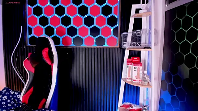 Cristopher Wild online show from 04/30/26, 08:57