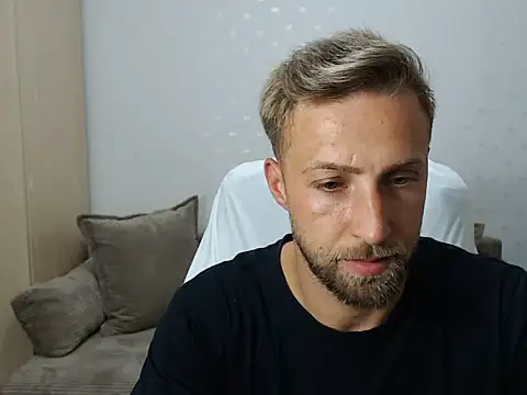 BlondEagleMuscle online show from 07/27/26, 08:49