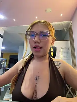 Lia Sterling online show from 03/10/26, 10:04