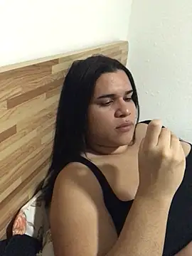 Snapshot of Gabrielaparaiso chatting on 07/15/26, 02:00 Gabrielaparaiso online show from 07/15/26, 02:00