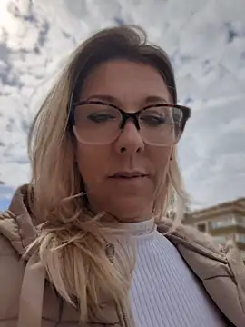 ManuelaX online show from 03/07/26, 12:24