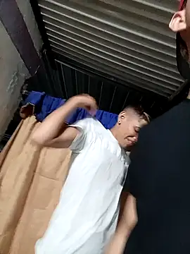 3hornys-straights online show from 03/06/26, 04:20