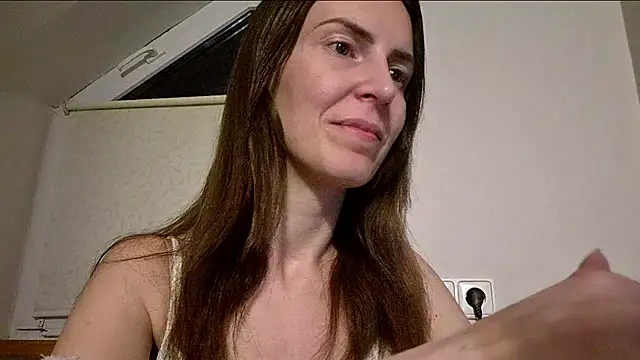 AnnaTight online show from 05/04/26, 07:54