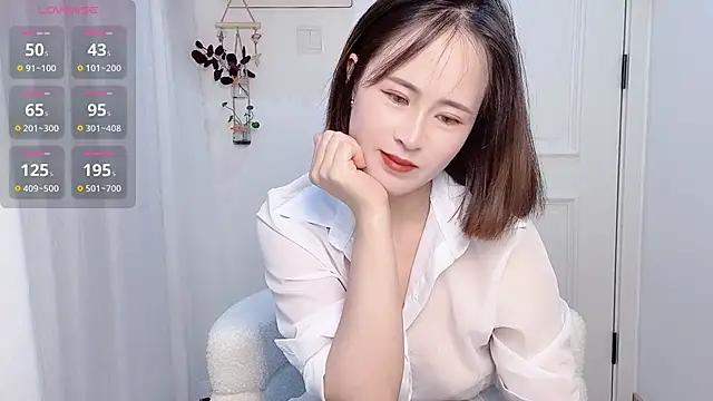 Snapshot of Xiaoyu-99 chatting on 06/14/26, 03:58 Xiaoyu-99 online show from 06/14/26, 03:58