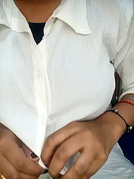 MEGHA MEERA online show from 03/06/26, 09:28