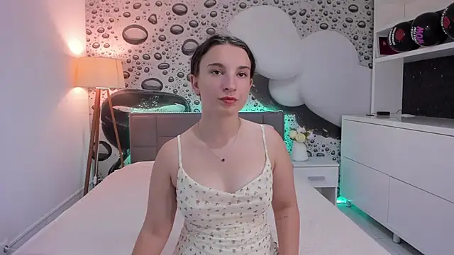 Snapshot of JosephineRows chatting on 07/16/26, 12:11 JosephineRows online show from 07/16/26, 12:11