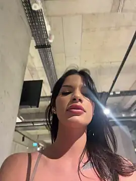 RaniaSnow online show from 04/21/26, 05:28