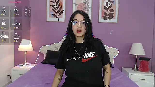 YayaQueen online show from 06/11/26, 12:03