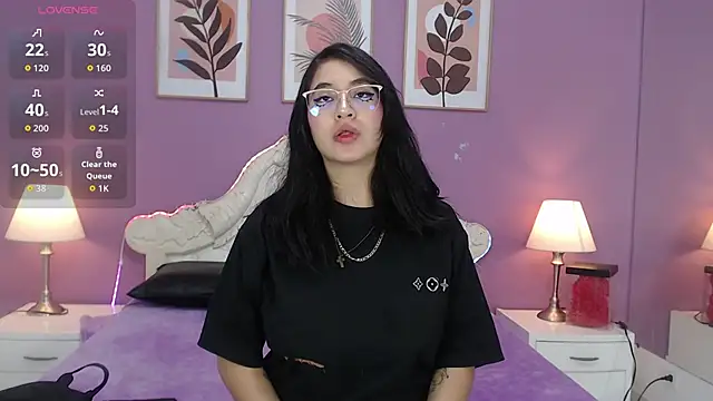YayaQueen online show from 06/13/26, 12:03