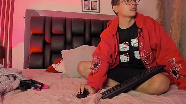 dalhia and hades online show from 04/18/26, 12:42