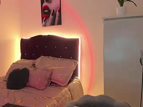 nathyjonees online show from 04/24/26, 02:14