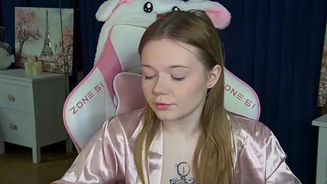 ElinaVale online show from 04/29/26, 05:30