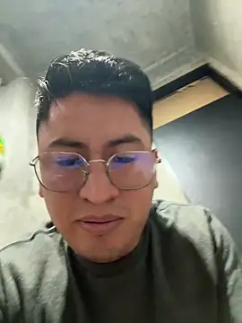 GoldenM95 online show from 05/04/26, 06:42