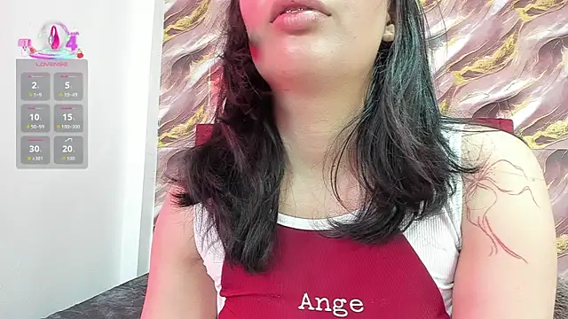 Ameliiiee online show from 04/07/26, 07:25