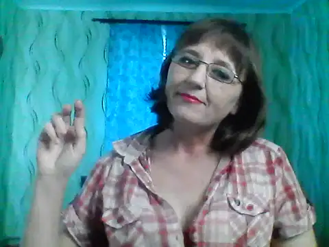Alisaprice077 online show from 04/15/26, 08:54