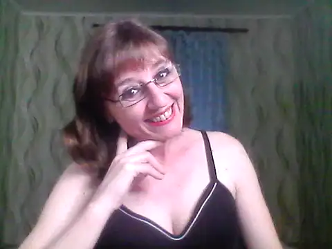 Snapshot of Alisaprice077 chatting on 05/20/26, 03:07 Alisaprice077 online show from 05/20/26, 03:07