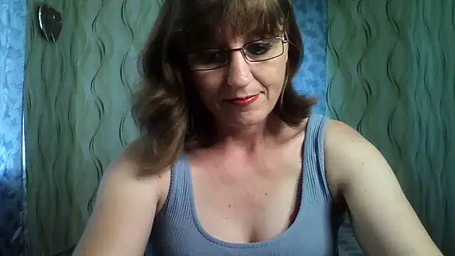 Snapshot of Alisaprice077 chatting on 07/02/26, 10:10 Alisaprice077 online show from 07/02/26, 10:10
