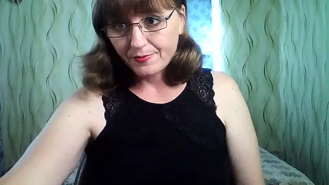 Snapshot of Alisaprice077 chatting on 07/16/26, 02:45 Alisaprice077 online show from 07/16/26, 02:45