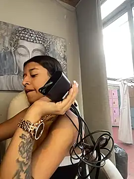 chanell pinkk online show from 04/10/26, 01:27