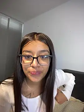 chanell pinkk online show from 04/16/26, 01:34