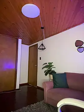 chanell pinkk online show from 04/27/26, 01:31