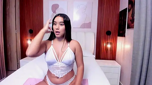 EmmaThompson   online show from 03/20/26, 12:26