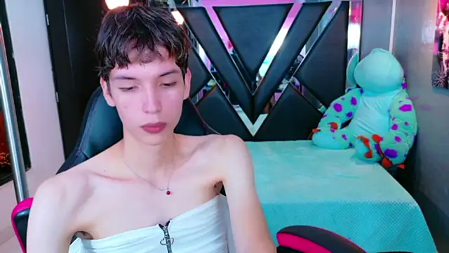 Snapshot of Stefany_PiInk chatting on 05/17/26, 12:56 Stefany PiInk online show from 05/17/26, 12:56