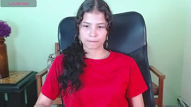 ChalonVera online show from 04/22/26, 08:21